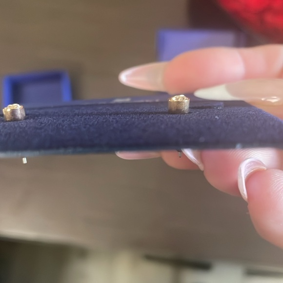 Swarovski rose gold studs - Picture 3 of 5